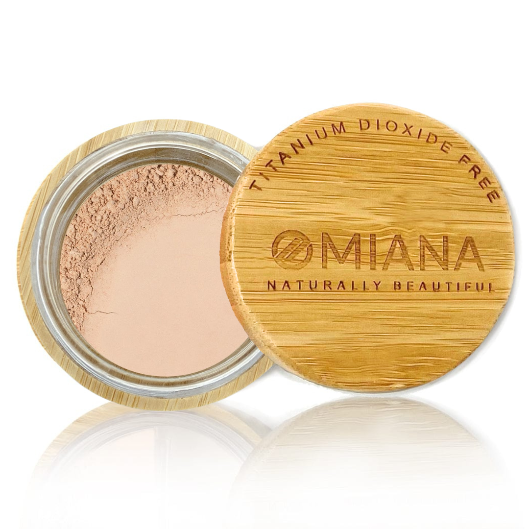Omiana Honest Loose Powder Mineral Foundation - Without Mica, Titanium Dioxide, & More! - swatch on white background