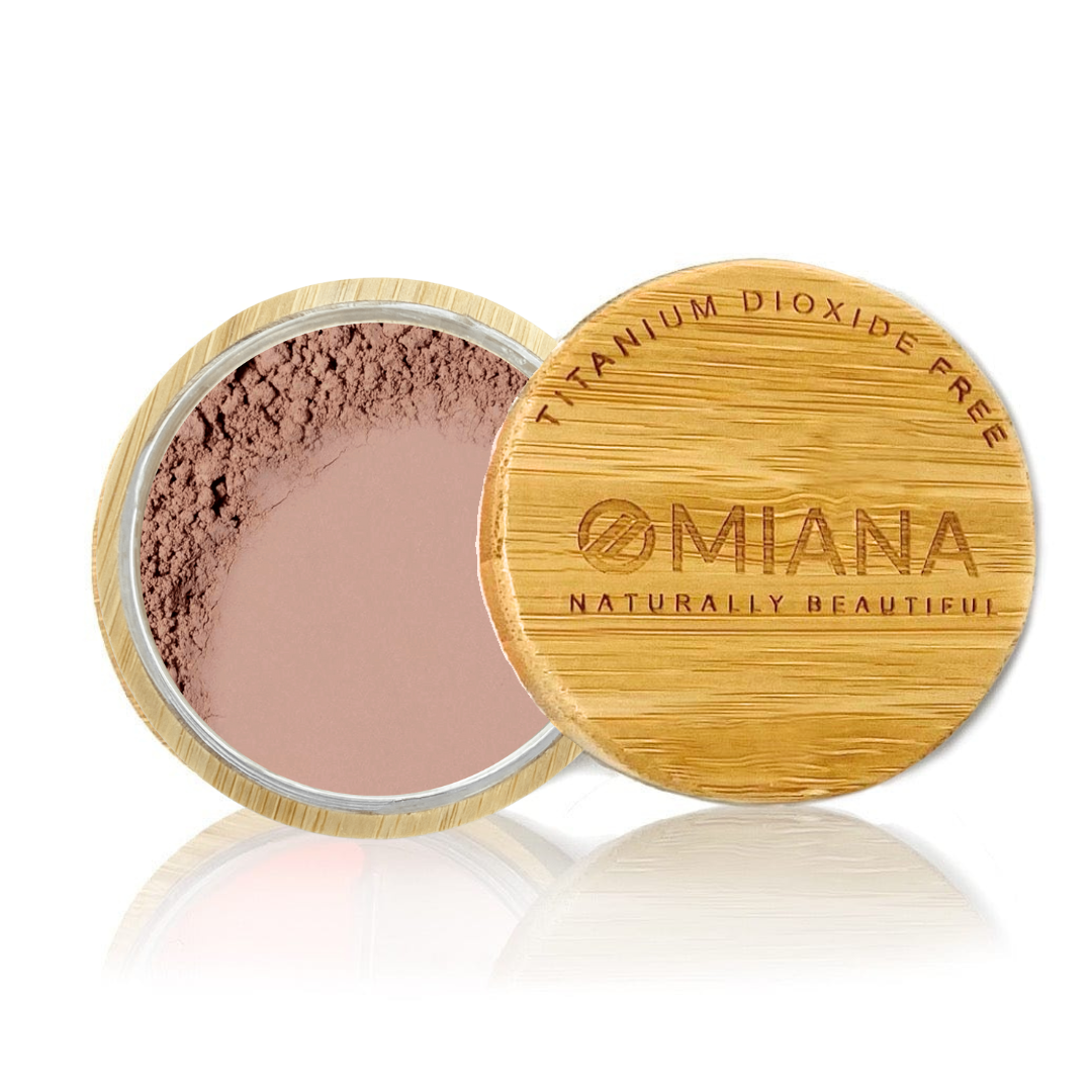 Omiana vegan Loose Powder Mineral Makeup Titanium Dioxide-Free Mica-Free in an Open bamboo container with a bamboo lid on a white background